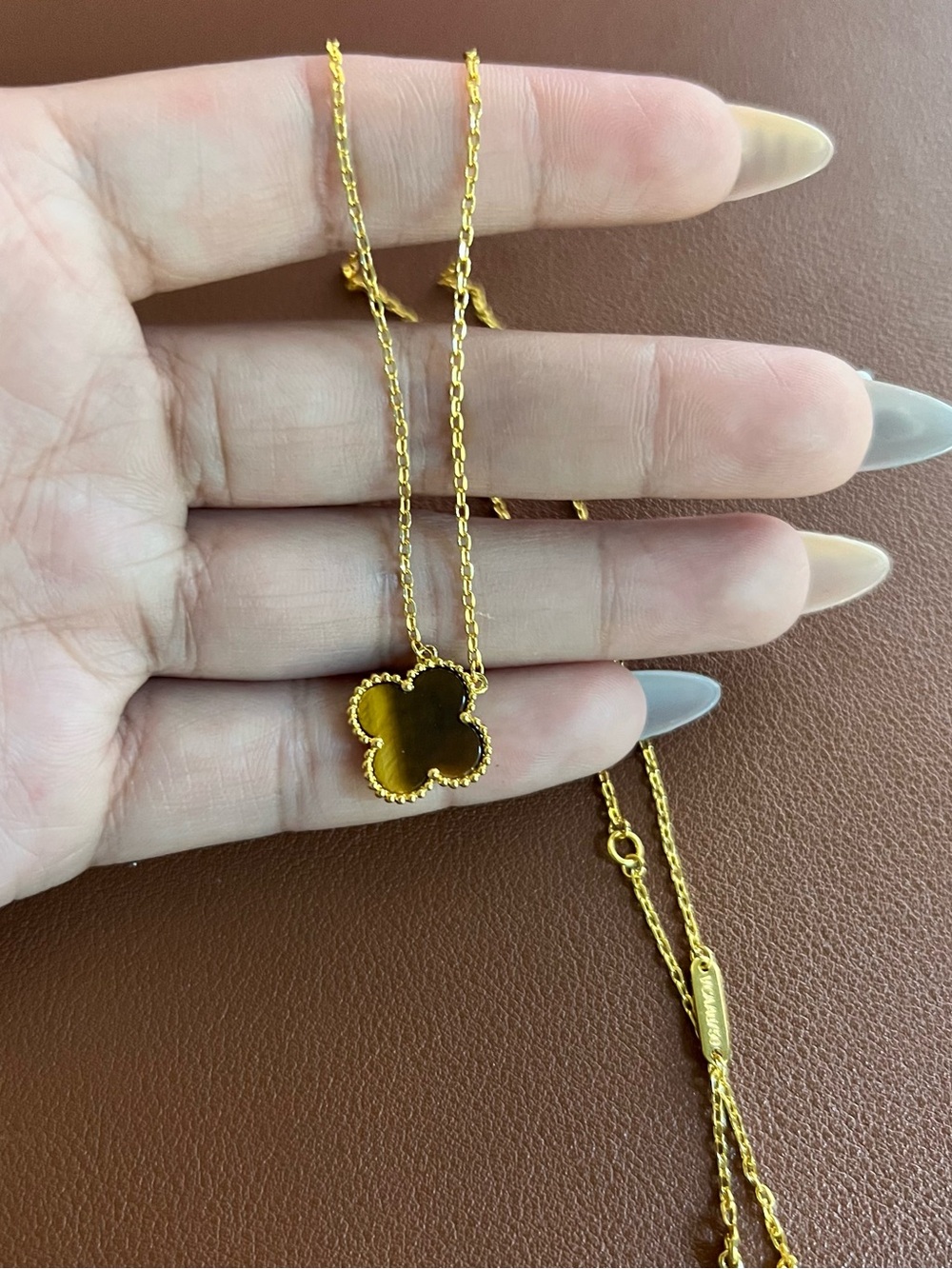 Gold Four-Leaf Clover Pendant Necklace Tiger Eye